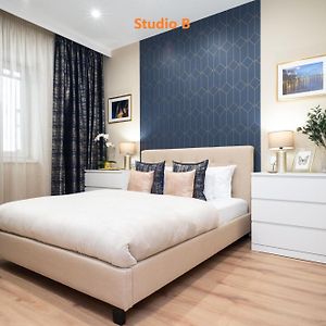 Studio met een King Size Bed